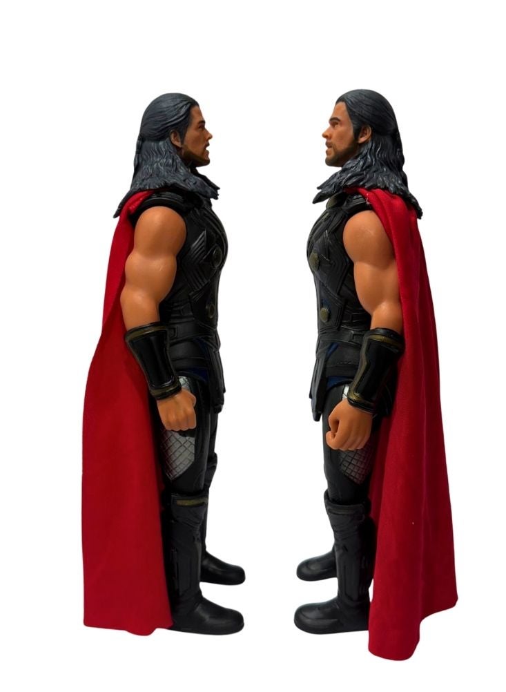 AVENGERS Thor Action Figure with Cape and Hammer Weapon 32cm - Image 3